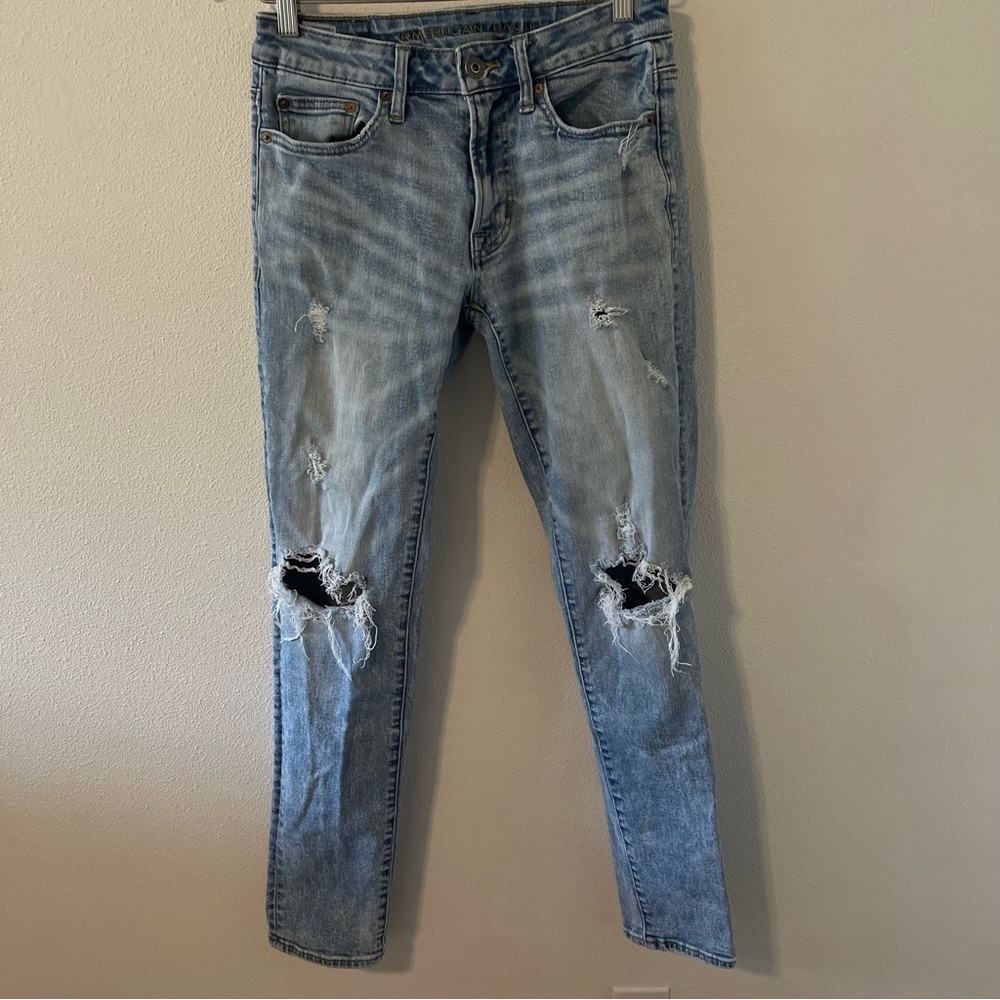 American Eagle Outfitters Flex Slim Light Acid Wash Ripped Distressed Jean 28x32